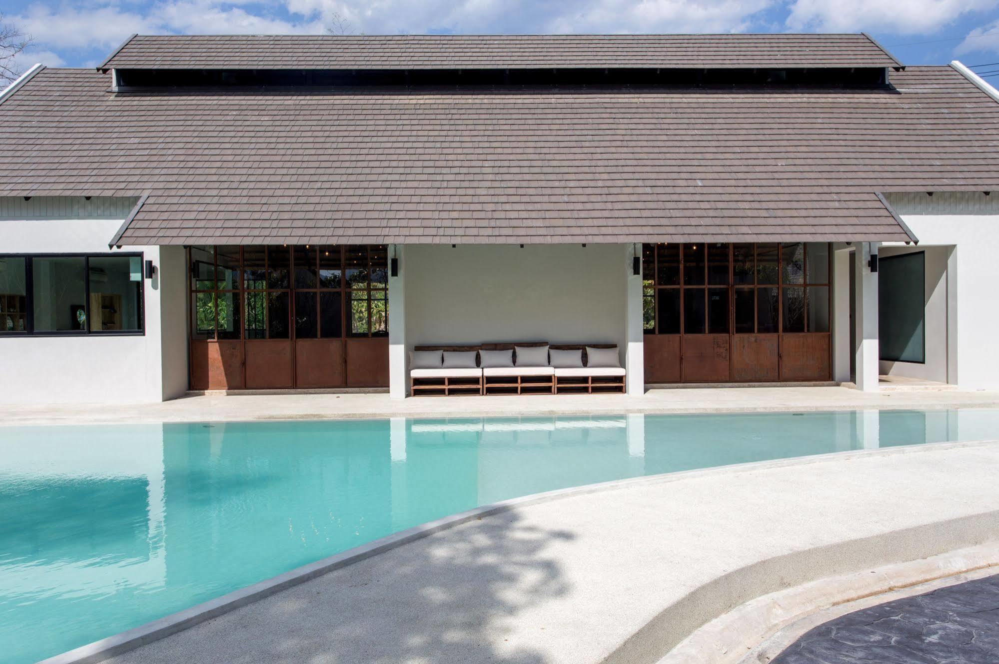 Pawtel Hotel Mae Rim Luaran gambar